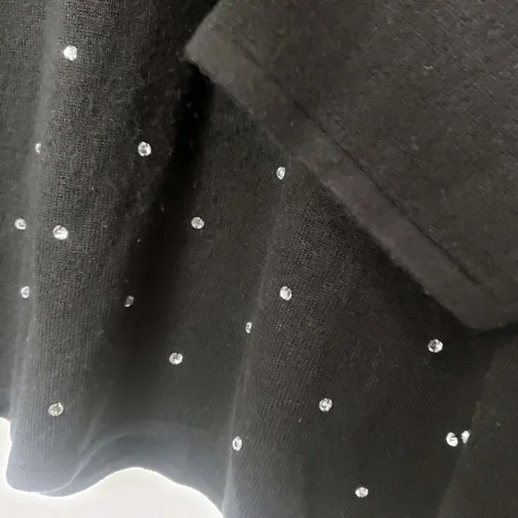 Designer Originals Women's Black Knit Scoop Neck Faux Diamond Top Sweater - Picture 5 of 11